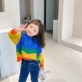 Korejski slog baby dekleta mavrica prugasta pleteni puloverji moda zavoj navzdol ovratnik mehko ohlapen pulover